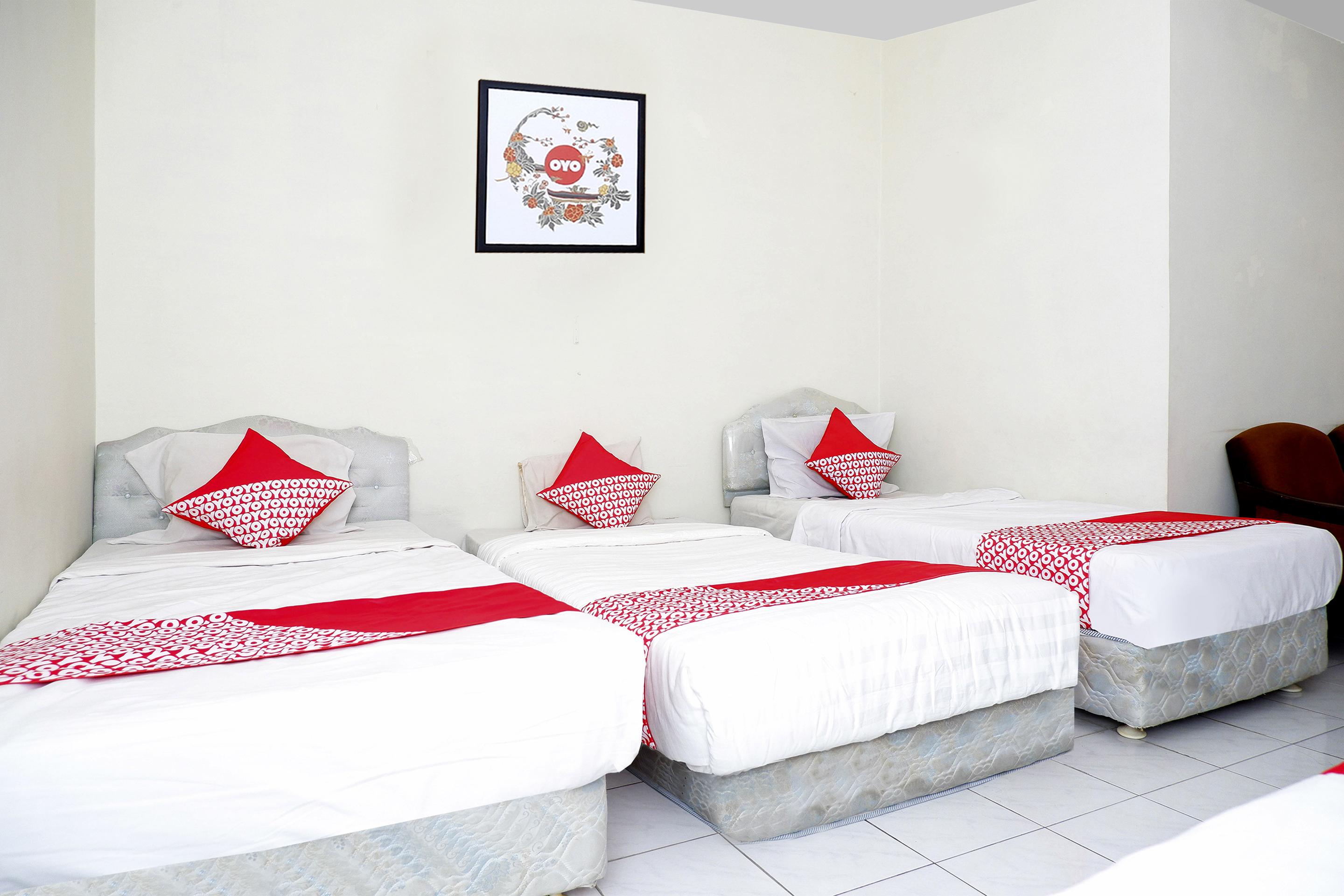 Oyo 1196 Hotel Pura Puspa Rosa Maguwo Extérieur photo